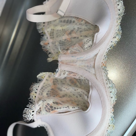 𝅺Victoria Secret Dream Angels Floral Push-up Bra 34D - Picture 6 of 6